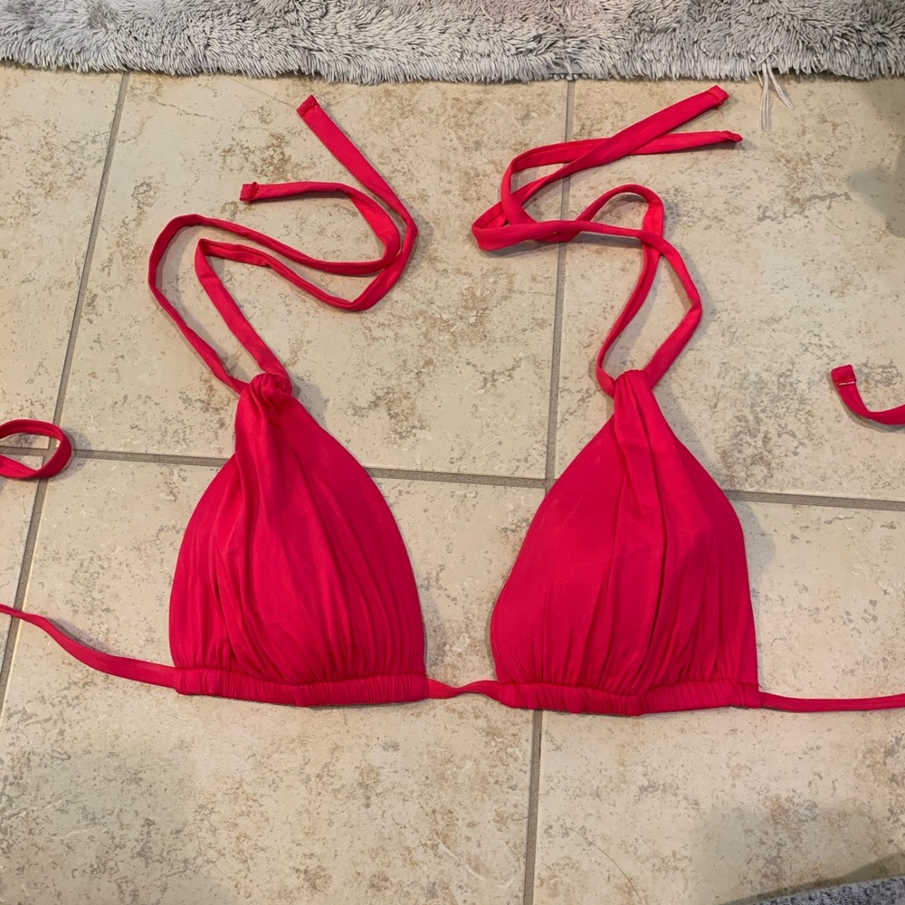 Halter bikini top